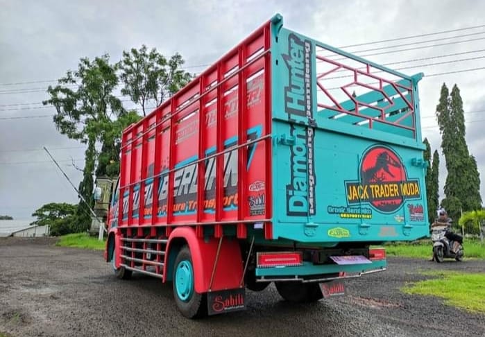 TRUCK LED STOP/TURN/TAIL LIGHTS - NOW AVAILABLE